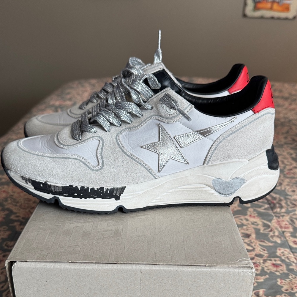 Golden Goose White, Black & Silver Athletic Shoes/RUNNING SOLE Style/Size 39/8.5 - Picture 6 of 16